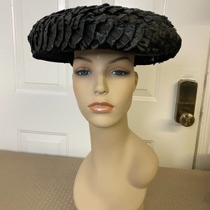 Very Rare Vintage Black Hat - Great style